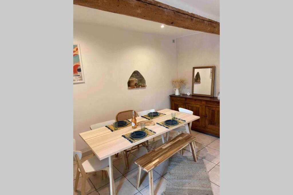 Superbe Appartement En Pierre Fraichement Renove Bernis Exterior foto